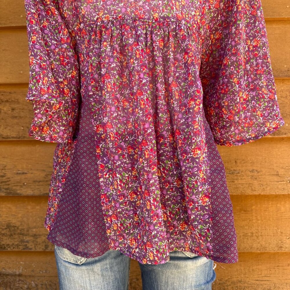 Love Fire Purple Floral Sheer Butterfly Sleeve Short Sleeve Blouse Size M - Picture 8 of 8